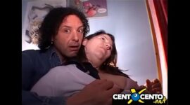 video porno asiatique Ma Petite Minette Se Fait Démonter à Genoux!